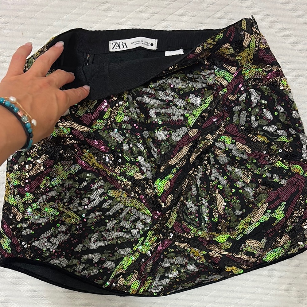 Zara Black and Green Sequin Bubble Mini Skirt